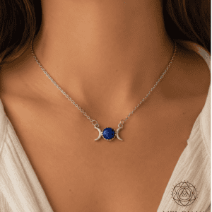 Cadena de Triple Luna: Poder Femenino y Protección